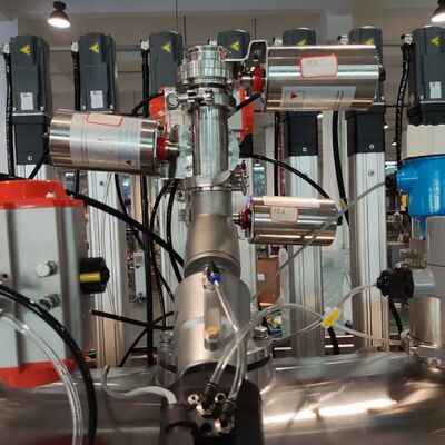 工場製 1-5L洗浄剤液体詰め機 蓋とラベル付き オプション