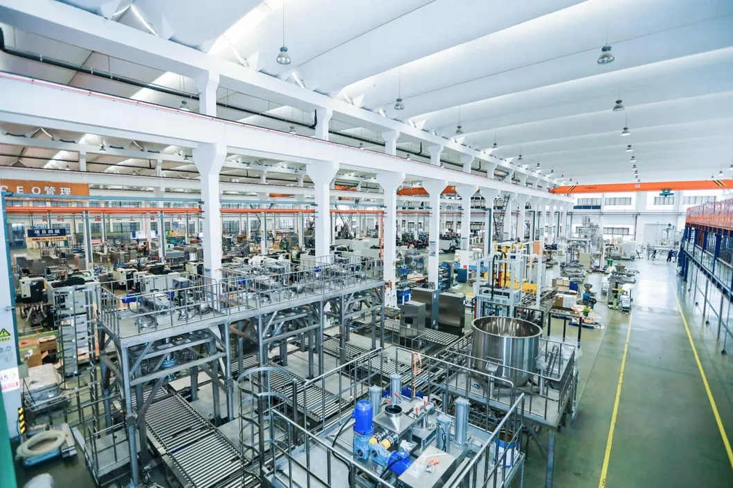 業界向け自動化学潤滑剤充填機 9